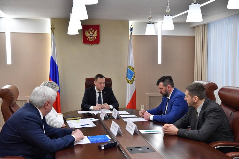 Губернатор Роман Бусаргин провел совещание, посвященное состоянию дорожной сети региона после зимнего сезона.