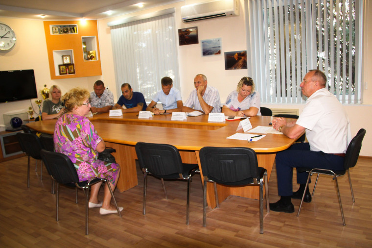 Глава района Александр Зотов провёл очередной личный приём граждан.